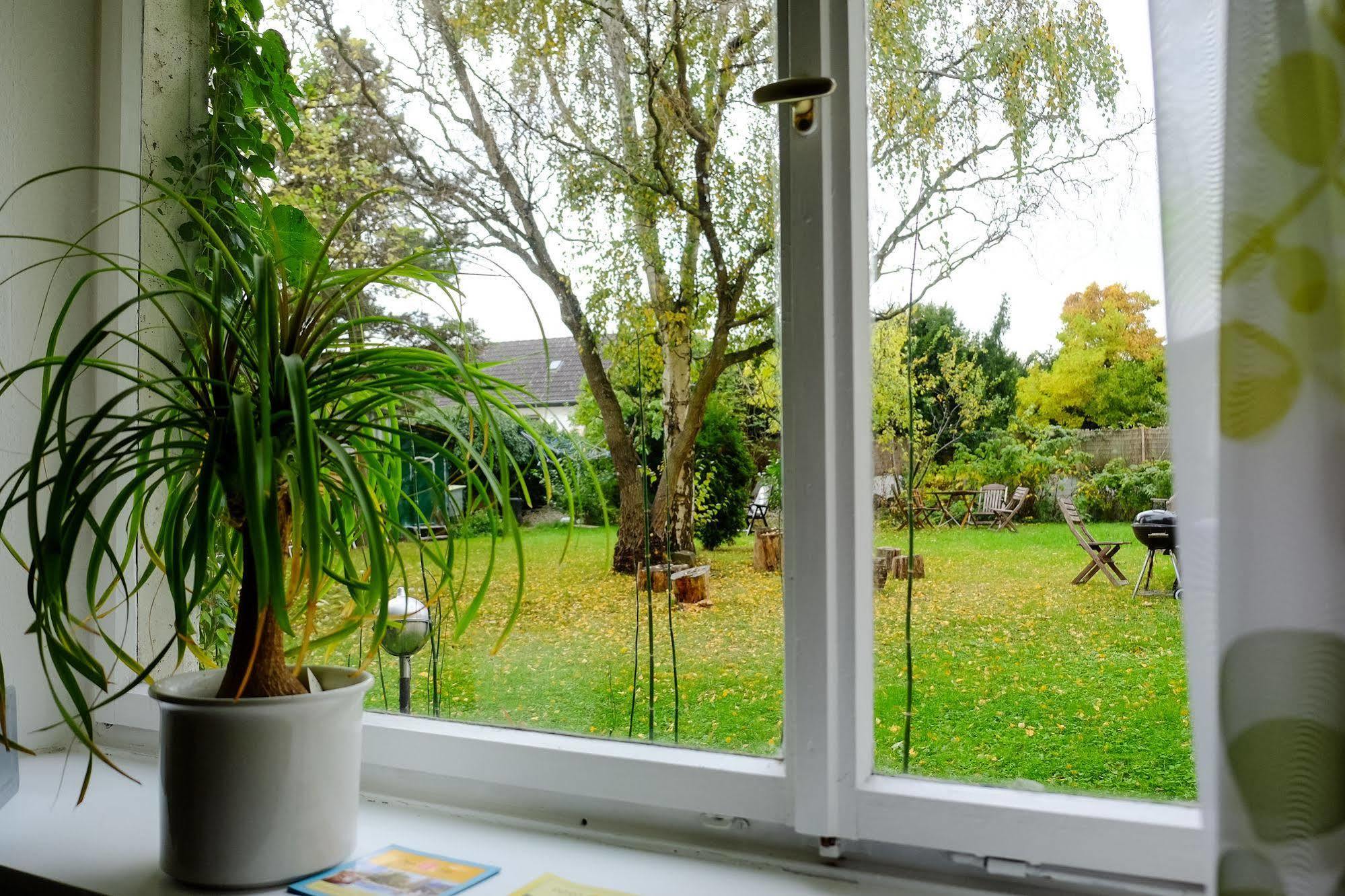 Rhein River Guesthouse - Direkt Am Rhein 勒沃库森 外观 照片